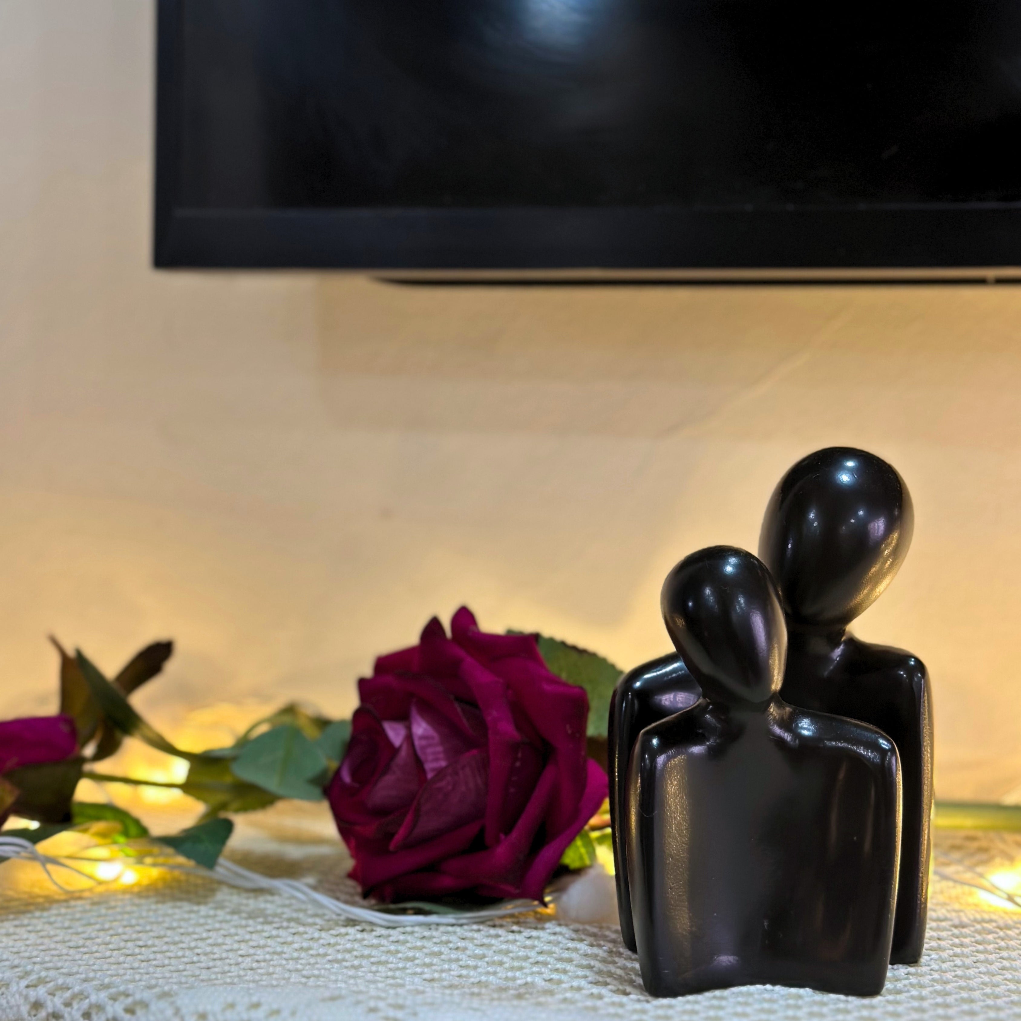 Soulmates Sculpture – Black (Set of 2)