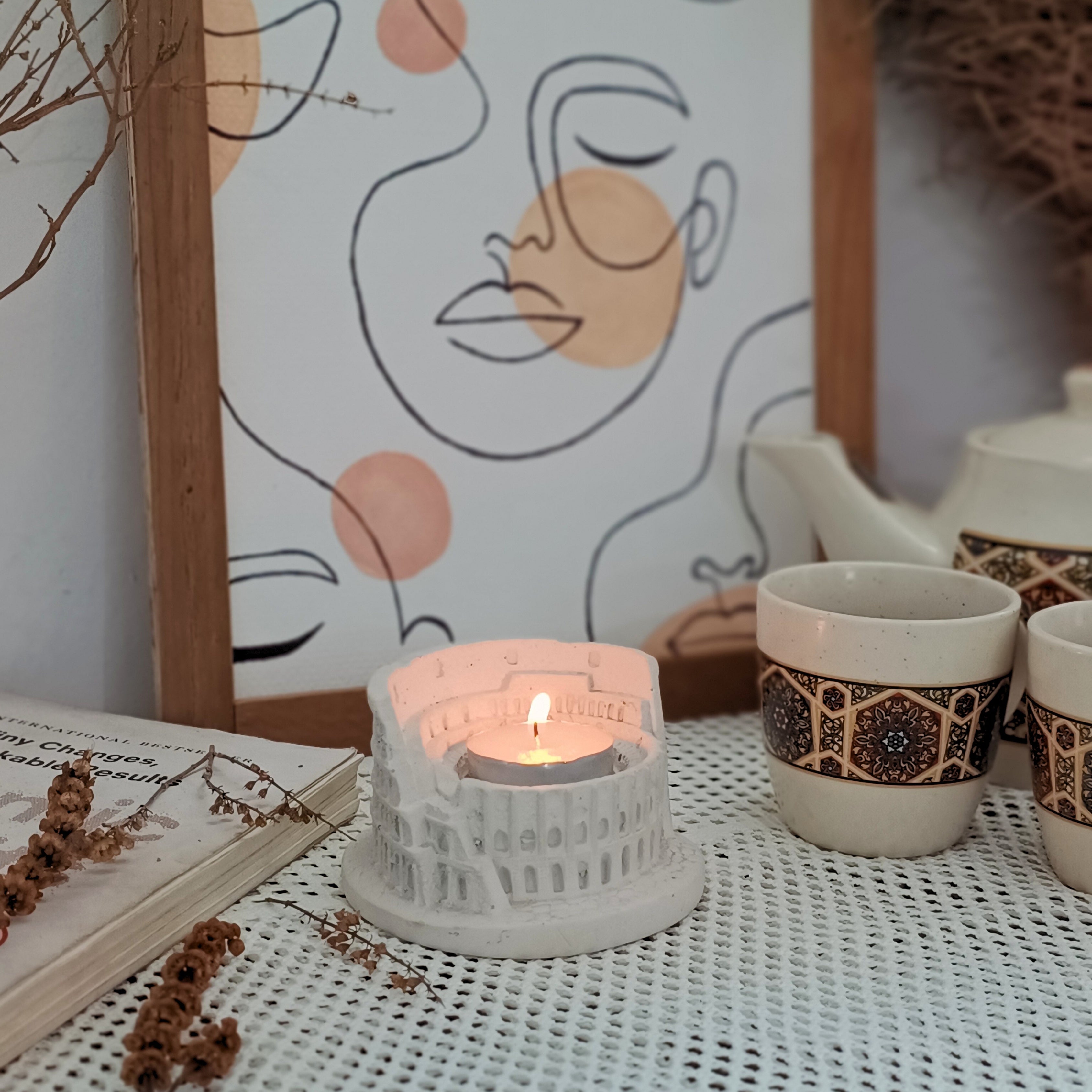 Colosseum Art – White