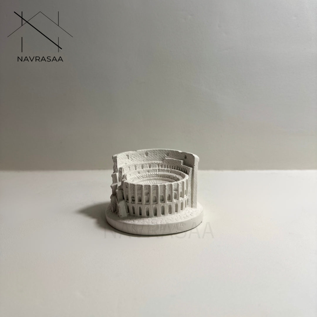 Colosseum Art – White