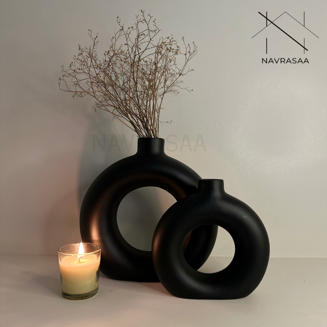 Donut Vase – Black (Set of 2)