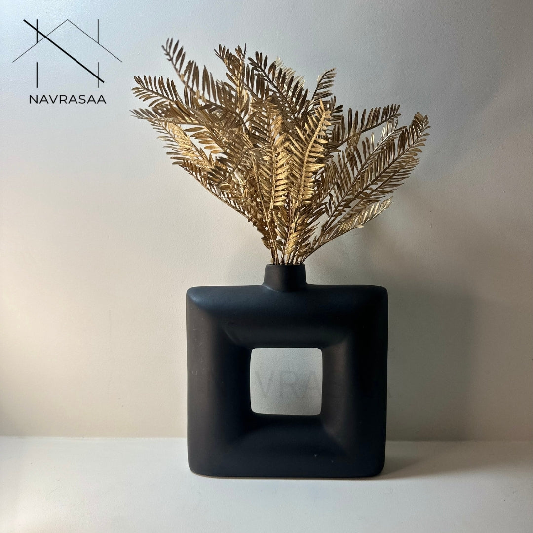 Square Vase – Black